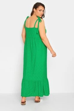 YOURS - Robe Maxi Verte Broderie Anglaise Volantée 11 YOURS - Robe Maxi Verte Broderie Anglaise Volantée -GrandeTendance Boutique 01ce9ab0 c628 4b 137557 C