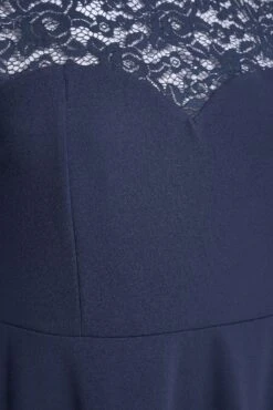 YOURS LONDON - Robe Bleu Marine Midi Encolure & Manches Dentelle -GrandeTendance Boutique 039a8203 b9b8 49 162028 Z