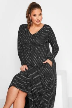 LIMITED COLLECTION - Robe Noire En Jersey à Pois Manches Longues 12 LIMITED COLLECTION - Robe Noire En Jersey à Pois Manches Longues -GrandeTendance Boutique 04d836f2 4afa 4f 215234 D