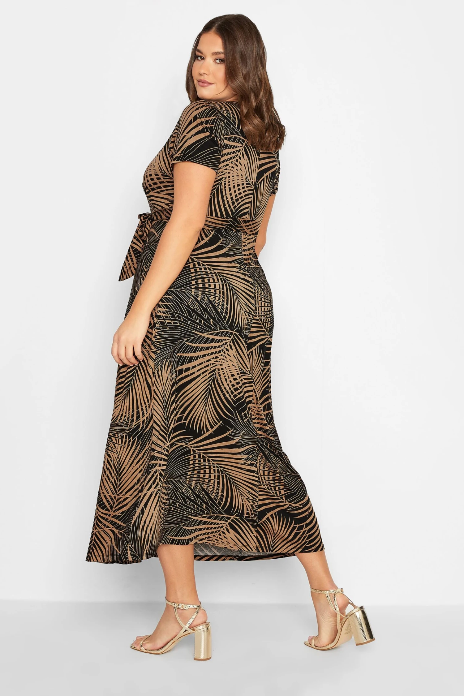 YOURS - Robe Marron Maxi Cache-Coeur Imprimé Feuilles 5 YOURS - Robe Marron Maxi Cache-Coeur Imprimé Feuilles – Image 3