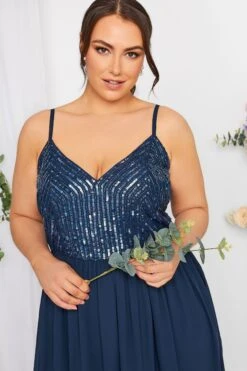 LUXE - Robe Bleue Marine Maxi Fines Bretelles à Sequins 12 LUXE - Robe Bleue Marine Maxi Fines Bretelles à Sequins -GrandeTendance Boutique 137123f1 9b03 46 161995 D