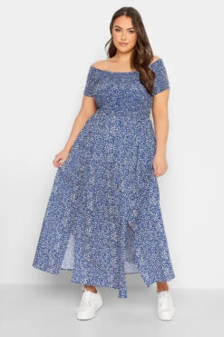 Robe Bleue Petites Fleurs En Bardot Manches Courtes