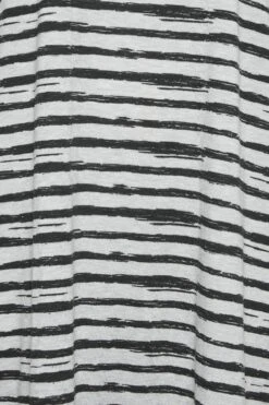 YOURS - Robe T-Shirt Maxi Grise & Noire à Rayures -GrandeTendance Boutique 16218d6b 88d6 4b 137564 Z