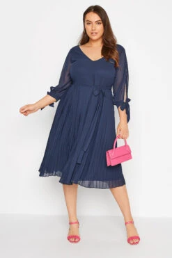YOURS LONDON - Robe Midi Bleue Marine Plissée Volantée