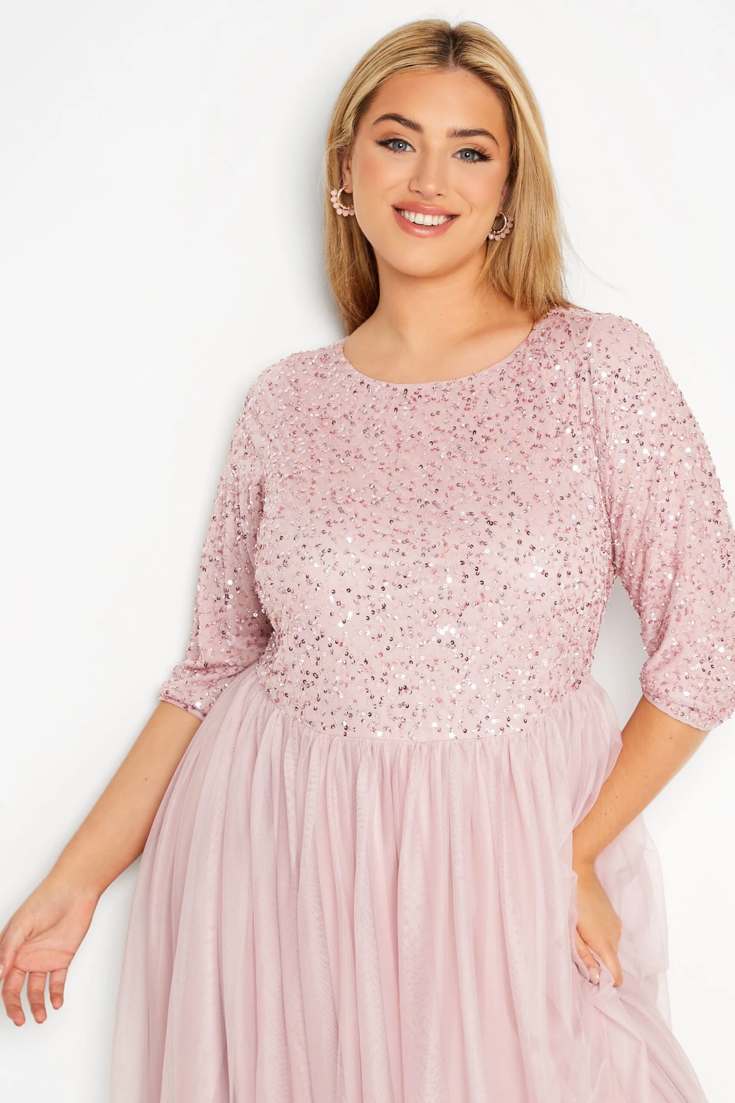 LUXE - Robe Rose Poudrée Empiècement Sequin & Tulle 6 LUXE - Robe Rose Poudrée Empiècement Sequin & Tulle – Image 4