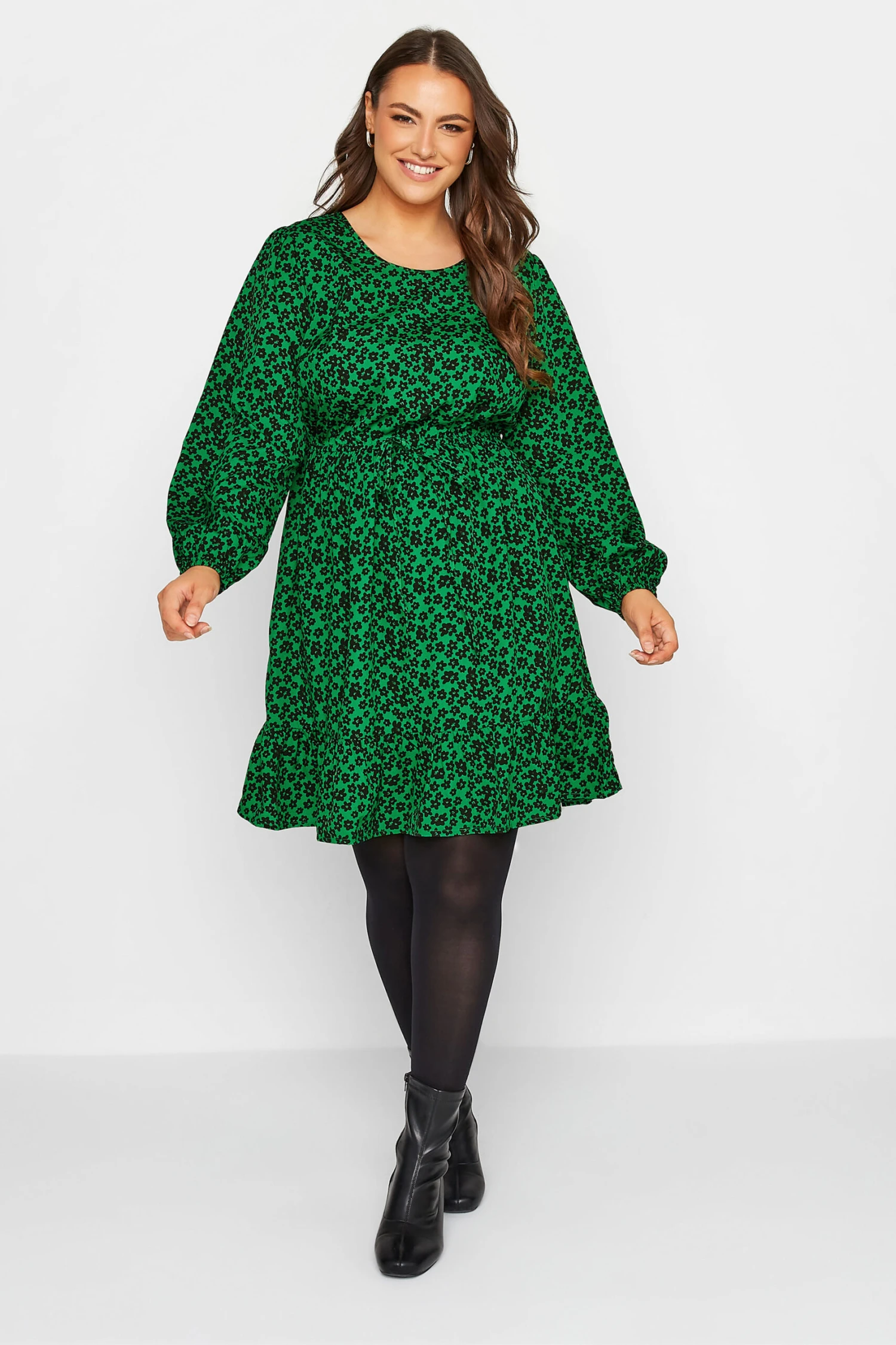 Robe Noire Floral Vert Volantée Manches Longues 3 Robe Noire Floral Vert Volantée Manches Longues