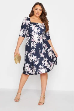 YOURS LONDON - Robe Bleue Marine Floral Manches Courtes