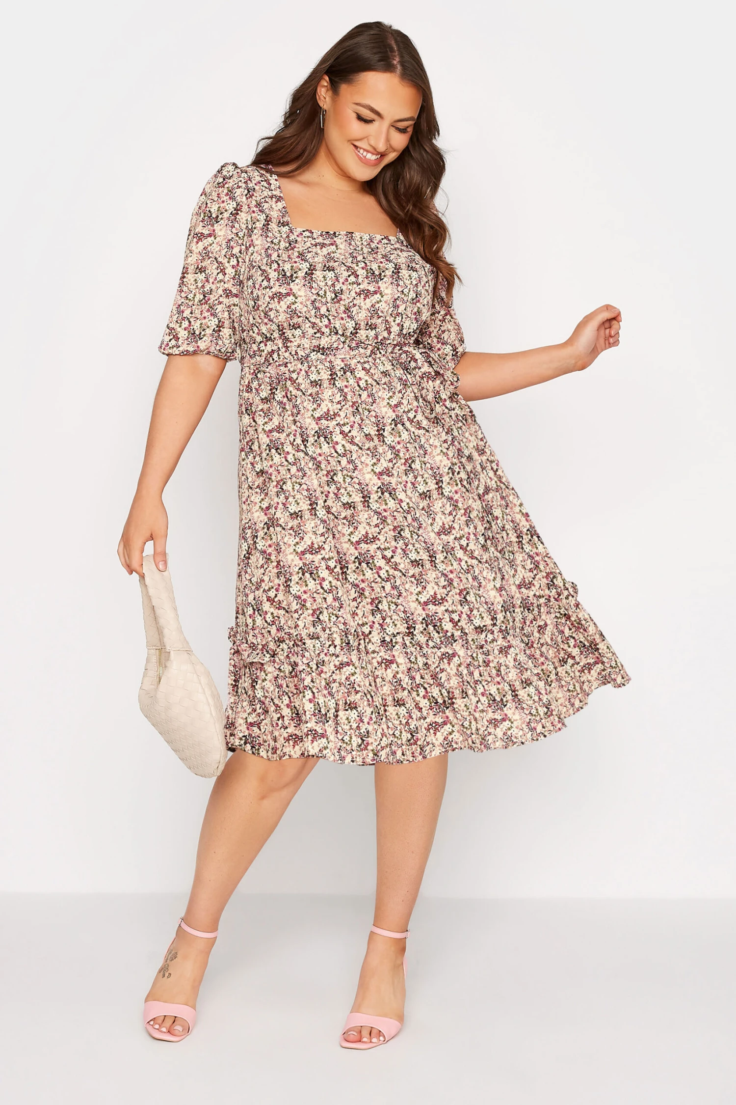 YOURS LONDON - Robe Rose Floral Encolure Carrée 3 YOURS LONDON - Robe Rose Floral Encolure Carrée