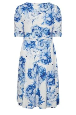 YOURS LONDON - Robe Bleue & Blanche Floral Manches Courtes -GrandeTendance Boutique 268ac4db 7e73 4a 162091 Y