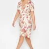 YOURS PETITE - Robe Blanche Floral Orange & Rose Cache-Coeur 1 YOURS PETITE - Robe Blanche Floral Orange & Rose Cache-Coeur -GrandeTendance Boutique 29cdfb20 9478 41 174482 A