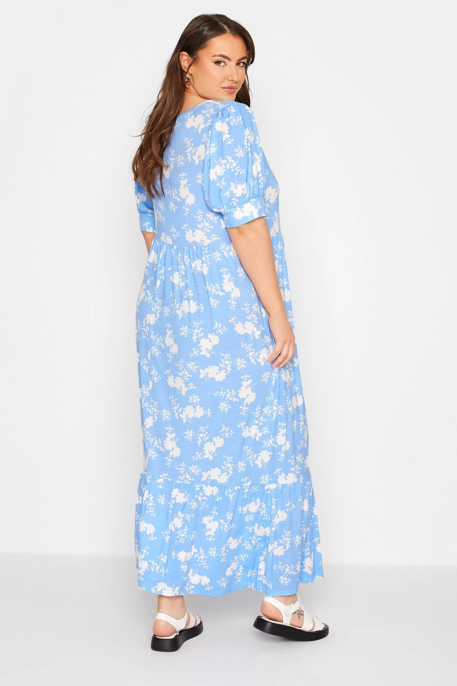 Robe Maxi Bleue Ciel Tâchetée Col V 5 Robe Maxi Bleue Ciel Tâchetée Col V – Image 3