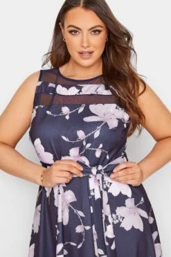 YOURS LONDON - Robe Bleue Floral Patineuse Avec Ceinture 12 YOURS LONDON - Robe Bleue Floral Patineuse Avec Ceinture -GrandeTendance Boutique 2c20acc6 a20d 4b 161273 D R1