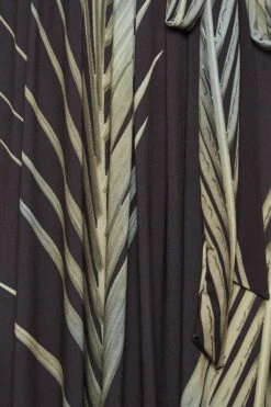 YOURS - Robe Cache-Coeur Noire Feuilles Tropicales 13 YOURS - Robe Cache-Coeur Noire Feuilles Tropicales -GrandeTendance Boutique 2c43a20f 7cc3 40 302152 Z