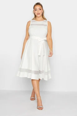 YOURS LONDON - Robe Blanche Patineuse Avec Ceinture