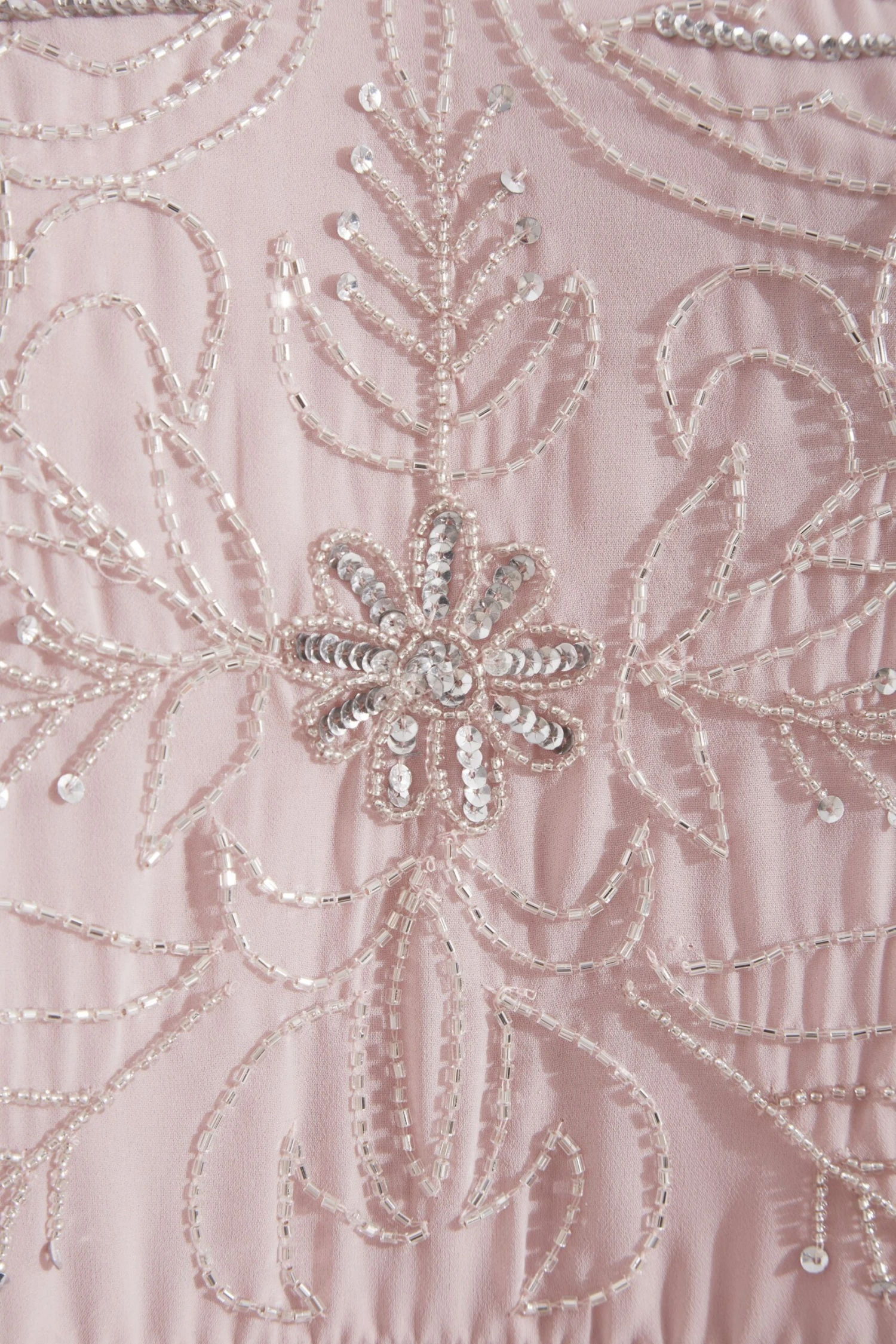 LUXE - Robe Rose Poudrée Floral Empiècement Perles 6 LUXE - Robe Rose Poudrée Floral Empiècement Perles – Image 4