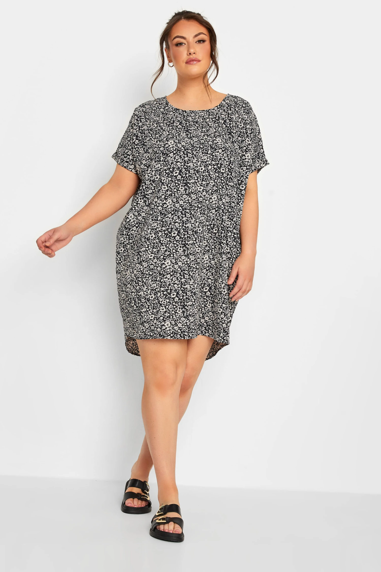 YOURS - Robe Noire & Blanche Floral Coupe Droite 3 YOURS - Robe Noire & Blanche Floral Coupe Droite