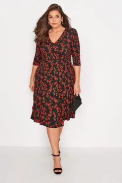 YOURS LONDON - Robe Noire & Rouge Petites Fleurs Volanté