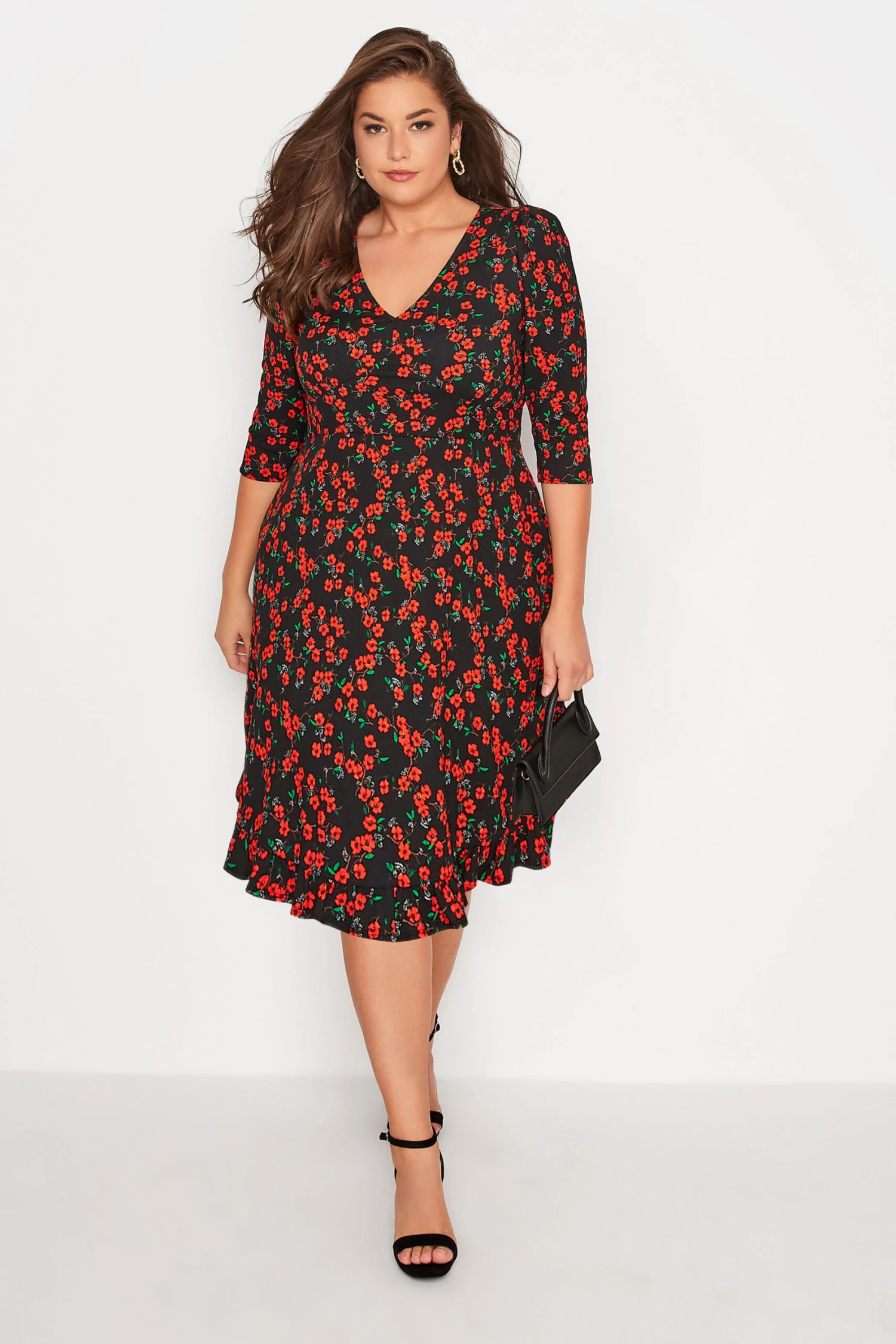 YOURS LONDON - Robe Noire & Rouge Petites Fleurs Volanté 3 YOURS LONDON - Robe Noire & Rouge Petites Fleurs Volanté