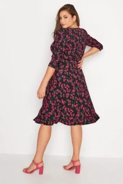 YOURS LONDON - Robe Noire & Rose Petites Fleurs Volanté 11 YOURS LONDON - Robe Noire & Rose Petites Fleurs Volanté -GrandeTendance Boutique 42d73856 35b2 46 161846 C