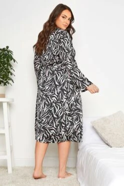 YOURS - Robe De Chambre Noire Zébré Satiné -GrandeTendance Boutique 43df517d 2920 42 148956 C