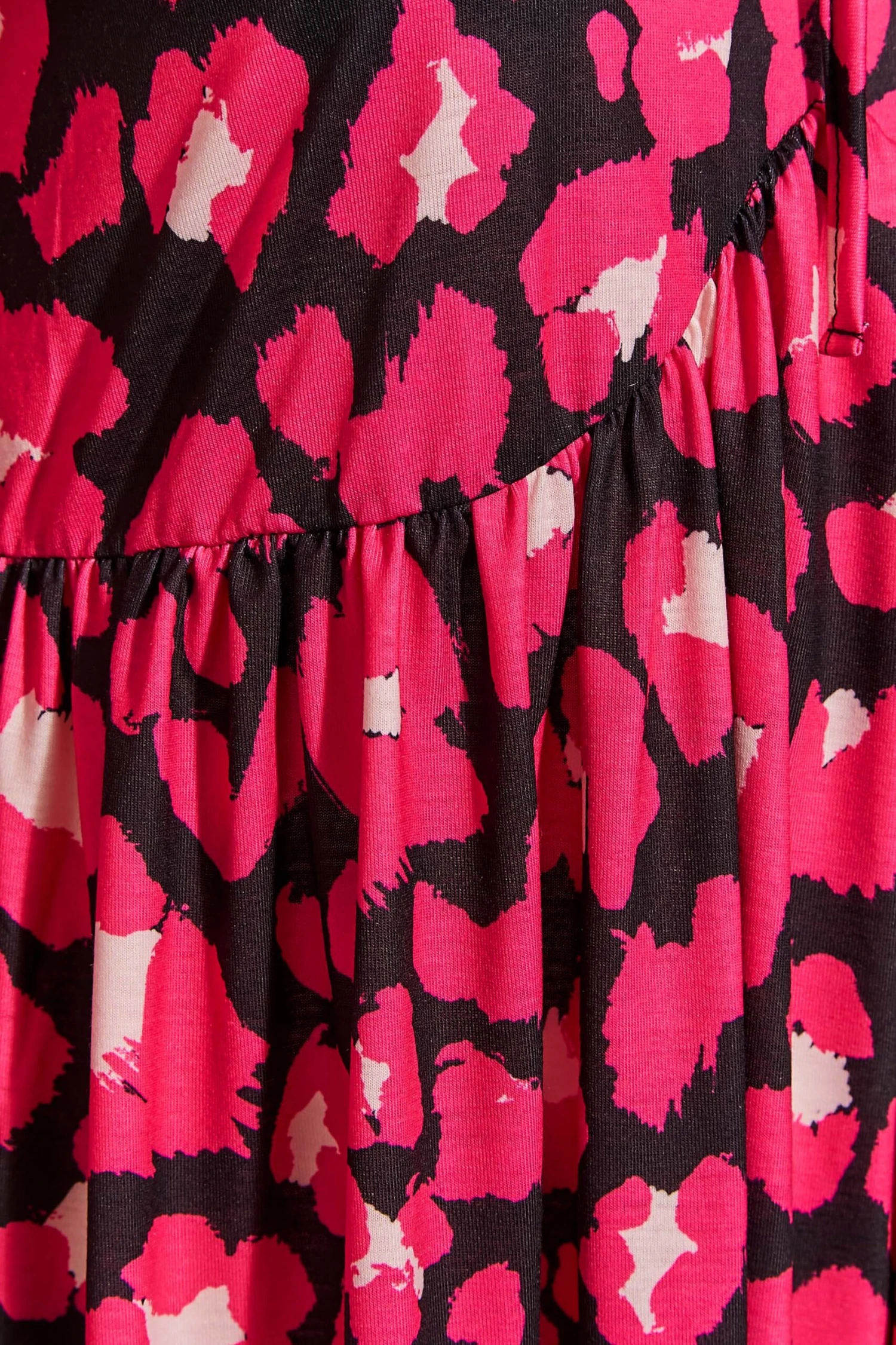 LIMITED COLLECTION - Robe Rose & Noire Floral Manches Longues 7 LIMITED COLLECTION - Robe Rose & Noire Floral Manches Longues â Image 5