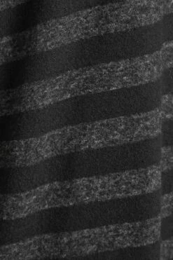 YOURS LUXURY - Robe-Pull Rayures Gris Charbonneux & Noir Manches Longues 17 YOURS LUXURY - Robe-Pull Rayures Gris Charbonneux & Noir Manches Longues -GrandeTendance Boutique 4550159e 93e5 44 301485 Z