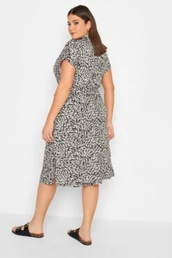 YOURS - Robe-Chemise Noire Imprimé Feuilles Fentes à L'Ourlet -GrandeTendance Boutique 46992697 0f22 49 302076 C