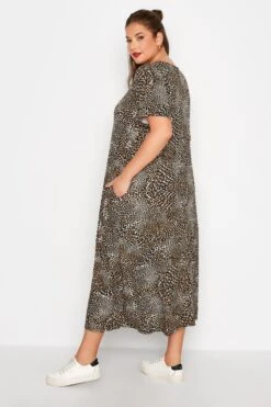 LIMITED COLLECTION - Robe Marron Léopard Maxi Plissée Manches Courtes -GrandeTendance Boutique 484579ac 0498 43 215304 C