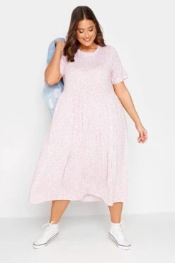 YOURS - Robe Rose Pâle Imprimé Pâquerettes Smocké Manches Courtes 10 YOURS - Robe Rose Pâle Imprimé Pâquerettes Smocké Manches Courtes -GrandeTendance Boutique 48992dd0 f1ea 49 137397 B