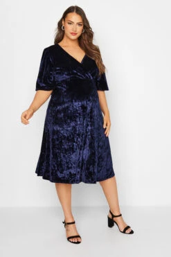 BUMP IT UP MATERNITY - Robe Midi Bleue Marine Velours
