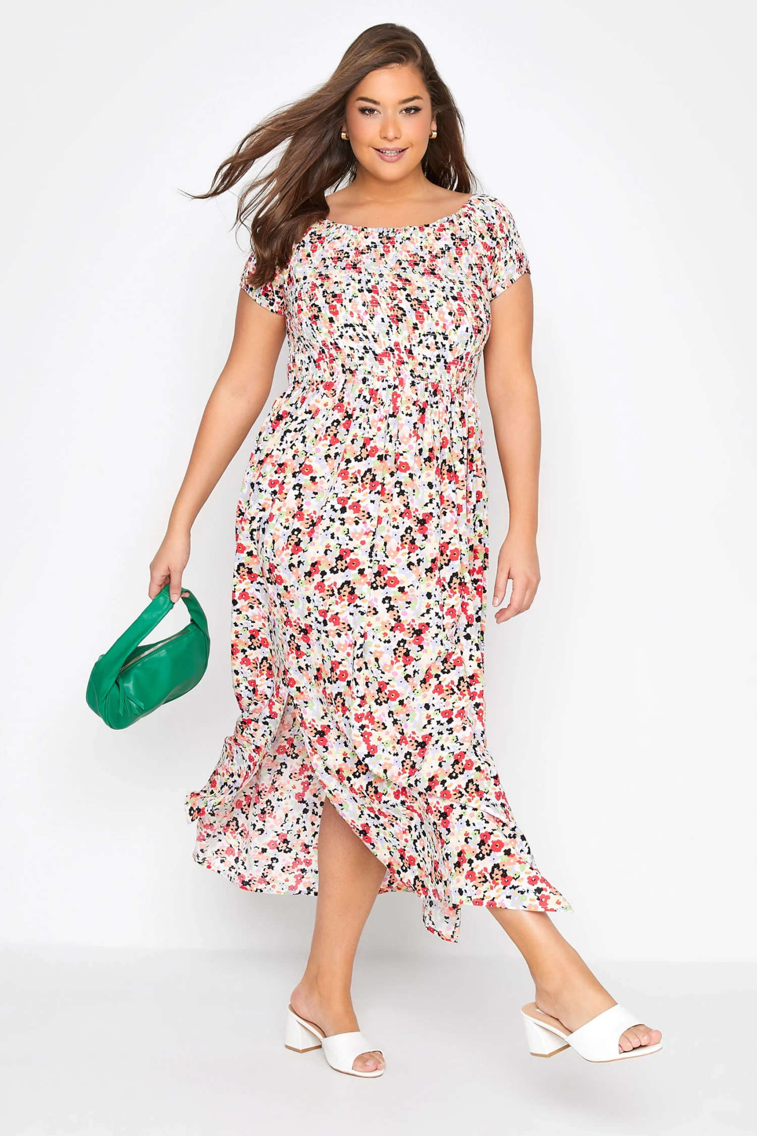 Robe Blanche Floral Rouge En Bardot Manches Courtes 3 Robe Blanche Floral Rouge En Bardot Manches Courtes