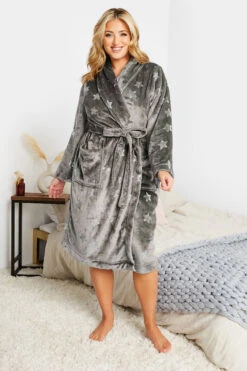 Robe De Chambre Grise ImprimĂ© Ătoiles