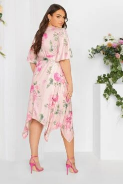 YOURS LONDON - Robe Rose Poudré Floral Ourlet Roulanté 11 YOURS LONDON - Robe Rose Poudré Floral Ourlet Roulanté -GrandeTendance Boutique 50760a3e 8da3 4a 162105 C
