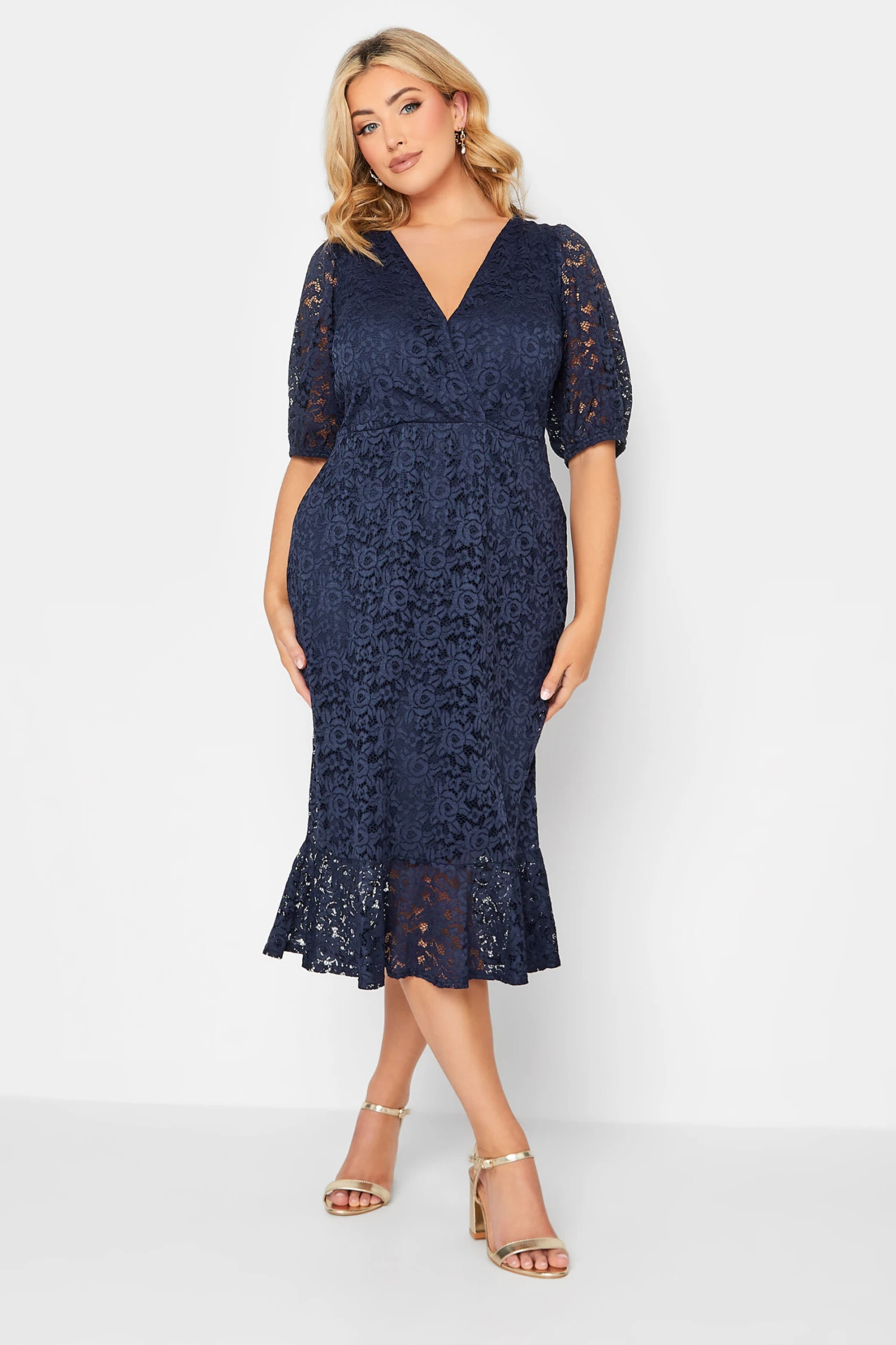 YOURS LONDON - Robe Midi Bleue Marine Cache-Coeur En Dentelle 3 YOURS LONDON - Robe Midi Bleue Marine Cache-Coeur En Dentelle