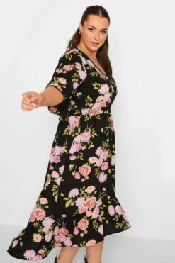 YOURS - Robe Midaxi Noire Floral Rose Coupe Volantée -GrandeTendance Boutique 670e2f0d 75b1 45 137328 A1