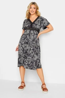 YOURS - Robe Noire Floral Empiècement Dentelle Manches Courtes