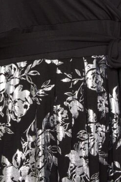 YOURS LUXURY - Robe Noire Cache-Coeur Imprimé Floral Argenté 16 YOURS LUXURY - Robe Noire Cache-Coeur Imprimé Floral Argenté -GrandeTendance Boutique 6d42c264 ae90 49 301808 Z1