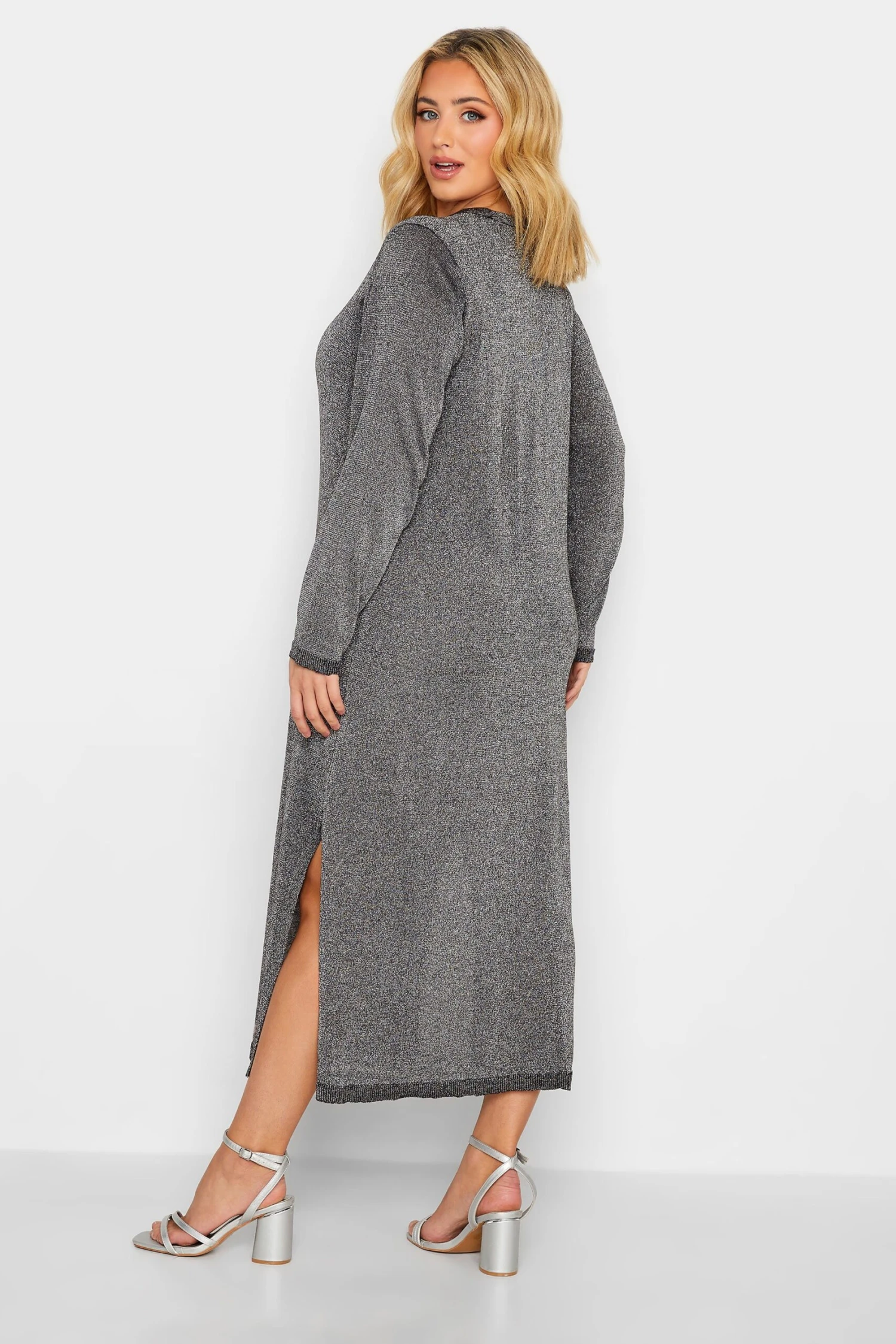 Robe Midaxi Argentée Paillettée Manches Longues 5 Robe Midaxi Argentée Paillettée Manches Longues – Image 3