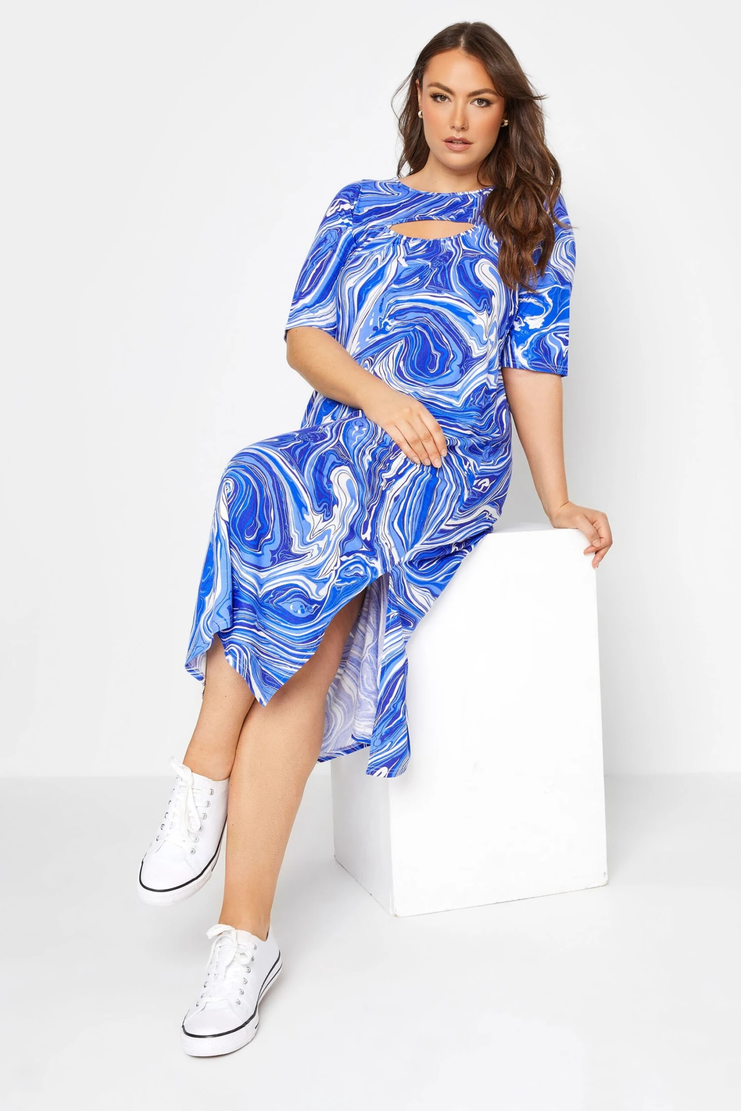 Robe T-Shirt Bleue Marbrée Manches Courtes 4 Robe T-Shirt Bleue Marbrée Manches Courtes – Image 2