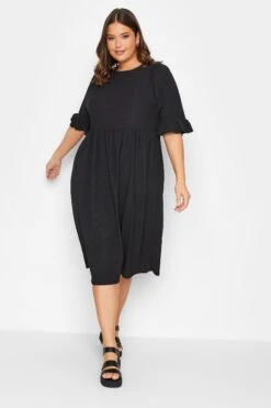 YOURS - Robe Midi Noire Texturée Smocké Manches Courtes -GrandeTendance Boutique 7192d5bd 2a51 46 137506 B