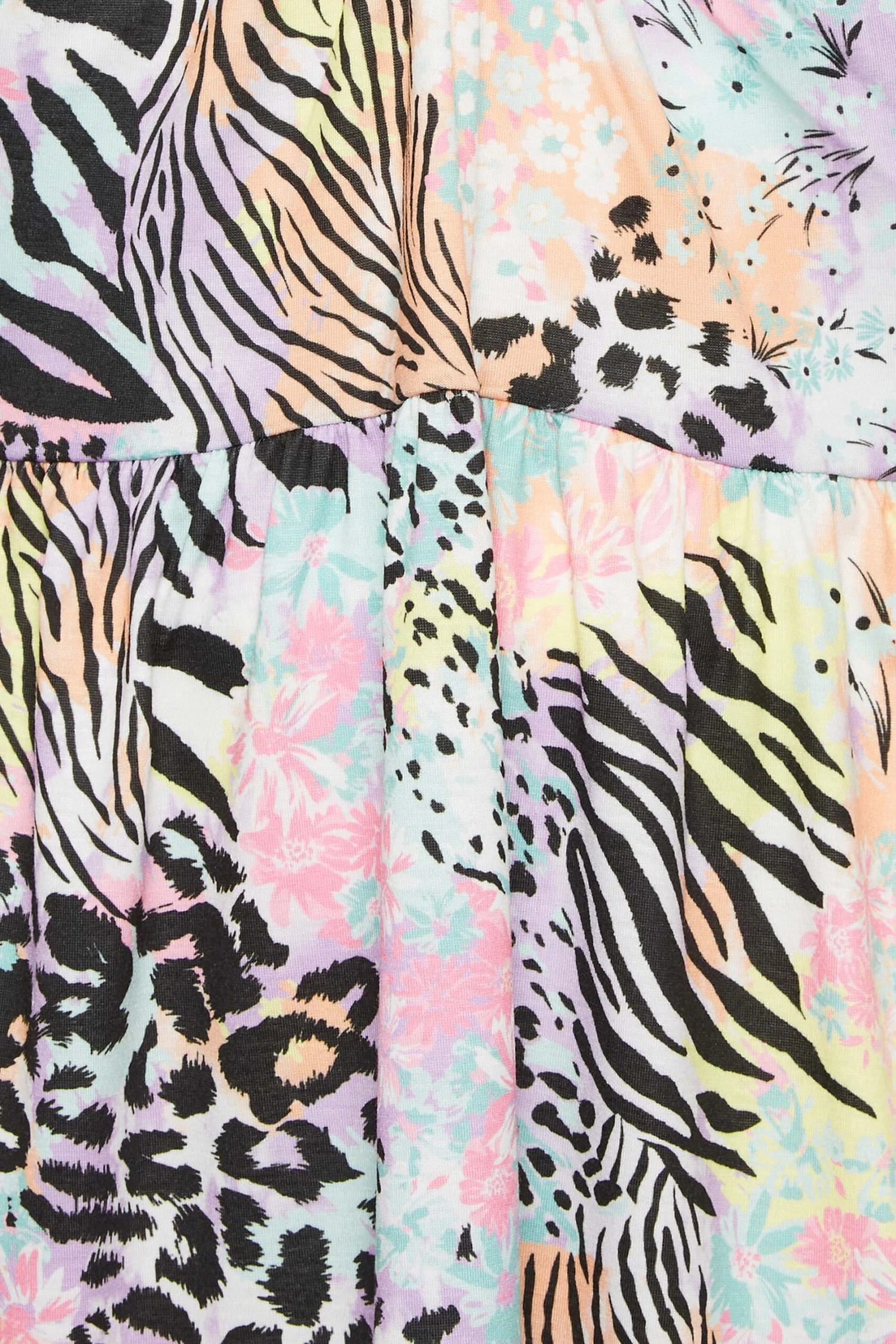 LIMITED COLLECTION - Robe Rose Pastel & Noire Animal 7 LIMITED COLLECTION - Robe Rose Pastel & Noire Animal – Image 5