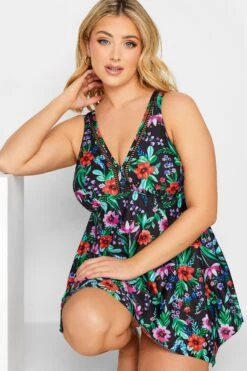 YOURS - Robe De Bain Noir & Rouge Fleurs Tropicales Volanté -GrandeTendance Boutique 7a0d470e 539e 40 150267 D