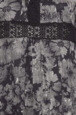 YOURS - Robe Noire Floral Empiècement Dentelle Manches Courtes -GrandeTendance Boutique 829ca0db 8185 4d 301886 z