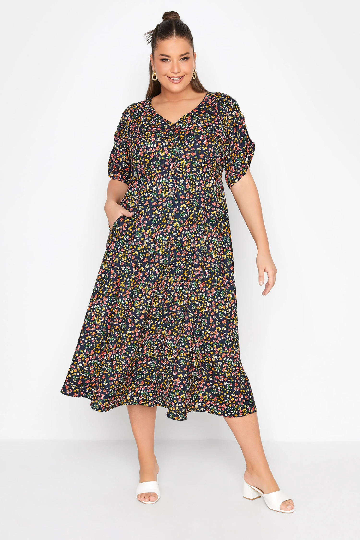 LIMITED COLLECTION - Robe Bleue Marine En Floral 3 LIMITED COLLECTION - Robe Bleue Marine En Floral