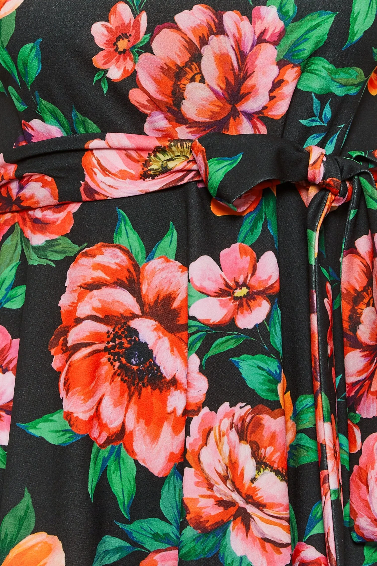 YOURS LONDON - Robe Noire & Rouge Floral Smocké Volantée 7 YOURS LONDON - Robe Noire & Rouge Floral Smocké Volantée – Image 5