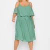 YOURS LONDON - Robe Midi Verte Eau Plissée Volantée -GrandeTendance Boutique 8c2013f5 c6a6 4d 162119 A