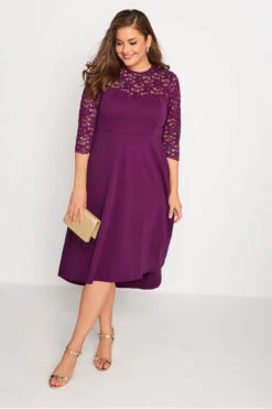 YOURS LONDON - Robe Bordeaux Midi Encolure & Manches Dentelle