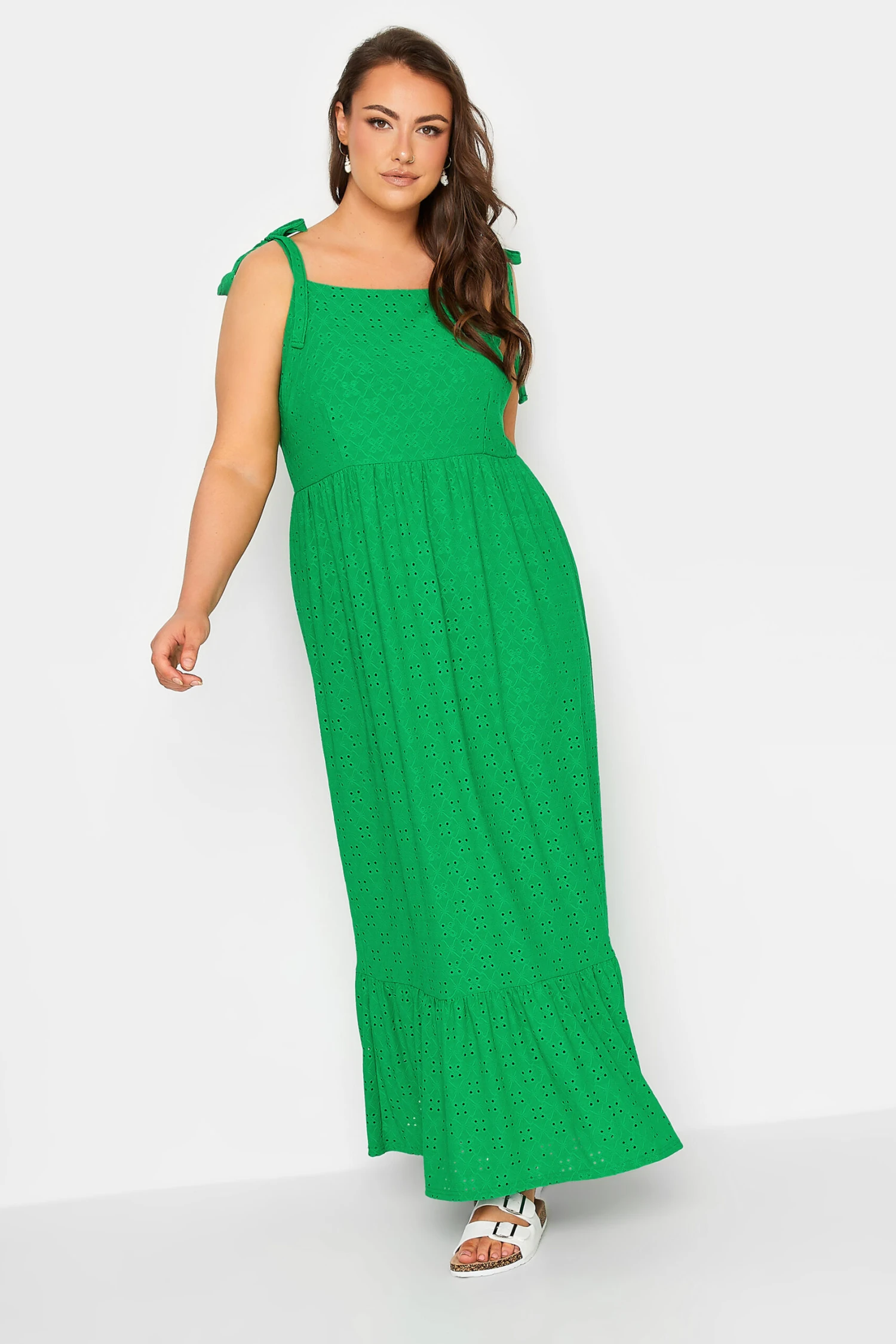 YOURS - Robe Maxi Verte Broderie Anglaise Volantée 3 YOURS - Robe Maxi Verte Broderie Anglaise Volantée