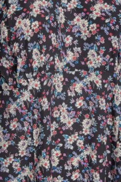 Robe Noire Midi à Fente Design Floral 13 Robe Noire Midi à Fente Design Floral -GrandeTendance Boutique 8db19ea3 3542 4c 173812 Z