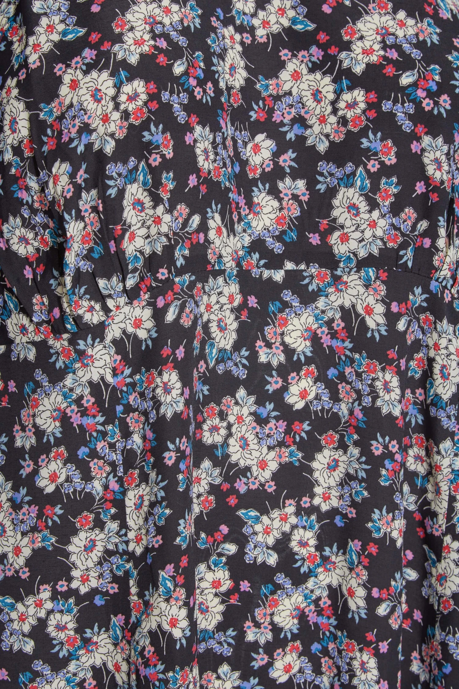 Robe Noire Midi à Fente Design Floral 7 Robe Noire Midi à Fente Design Floral – Image 5